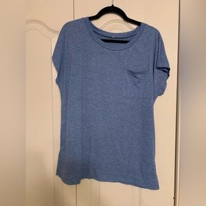 Casual blue top